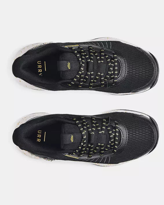 Under Armour Kids GS Curry 3Z7 Basketball Shoes- Black