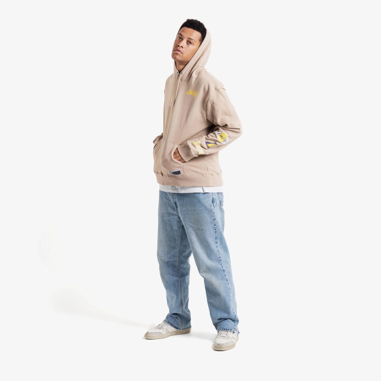 NBA Essentials Mens LA Lakers Vintage Brody Fleece Hoody - Tan