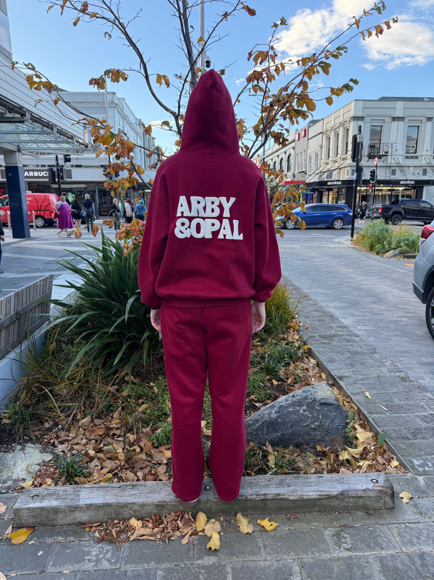 Arby & Opal Staple Puff Straight-Leg Jogger - Merlot/Cream