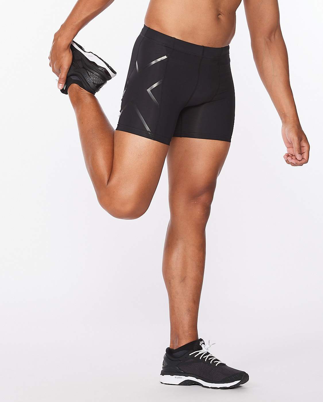2XU Mens Core Compression 1/2 Shorts