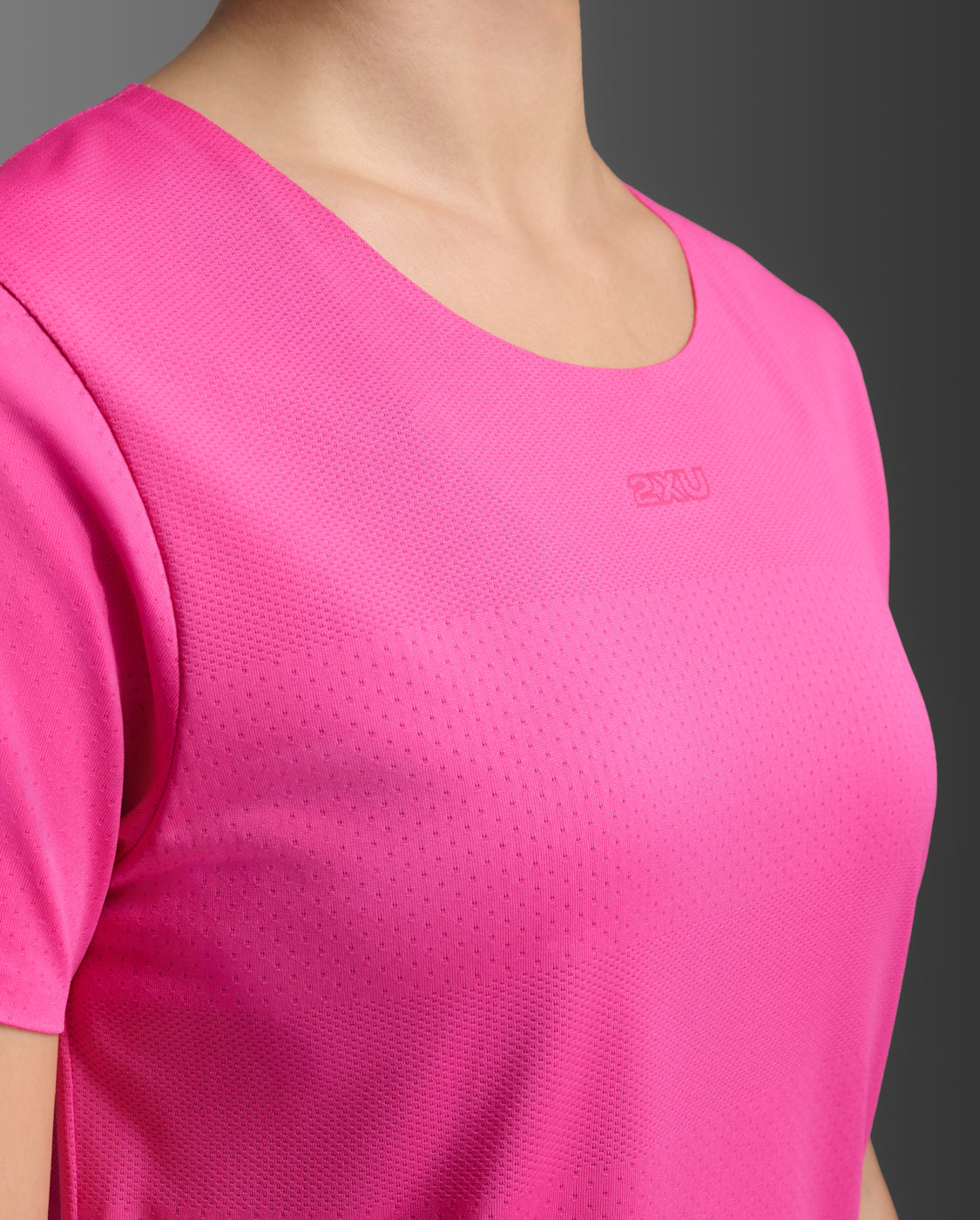 2XU Womens Light Speed Tech Tee - Fuschia