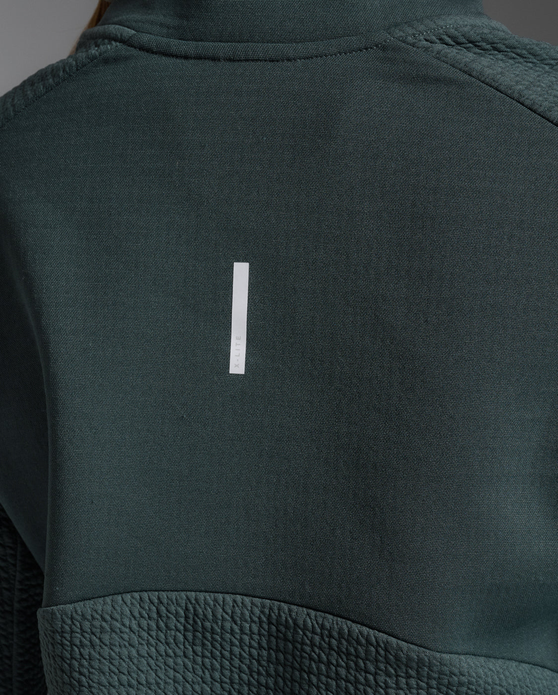 2XU Womens Ignition Hyper-Haptic 1/4 Zip - Sage/White Reflective