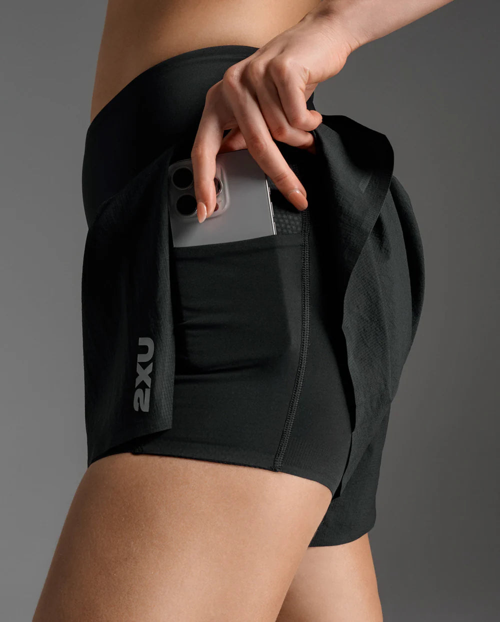 2XU Womens Aero Hi-Rise 3 Inch Shorts Black