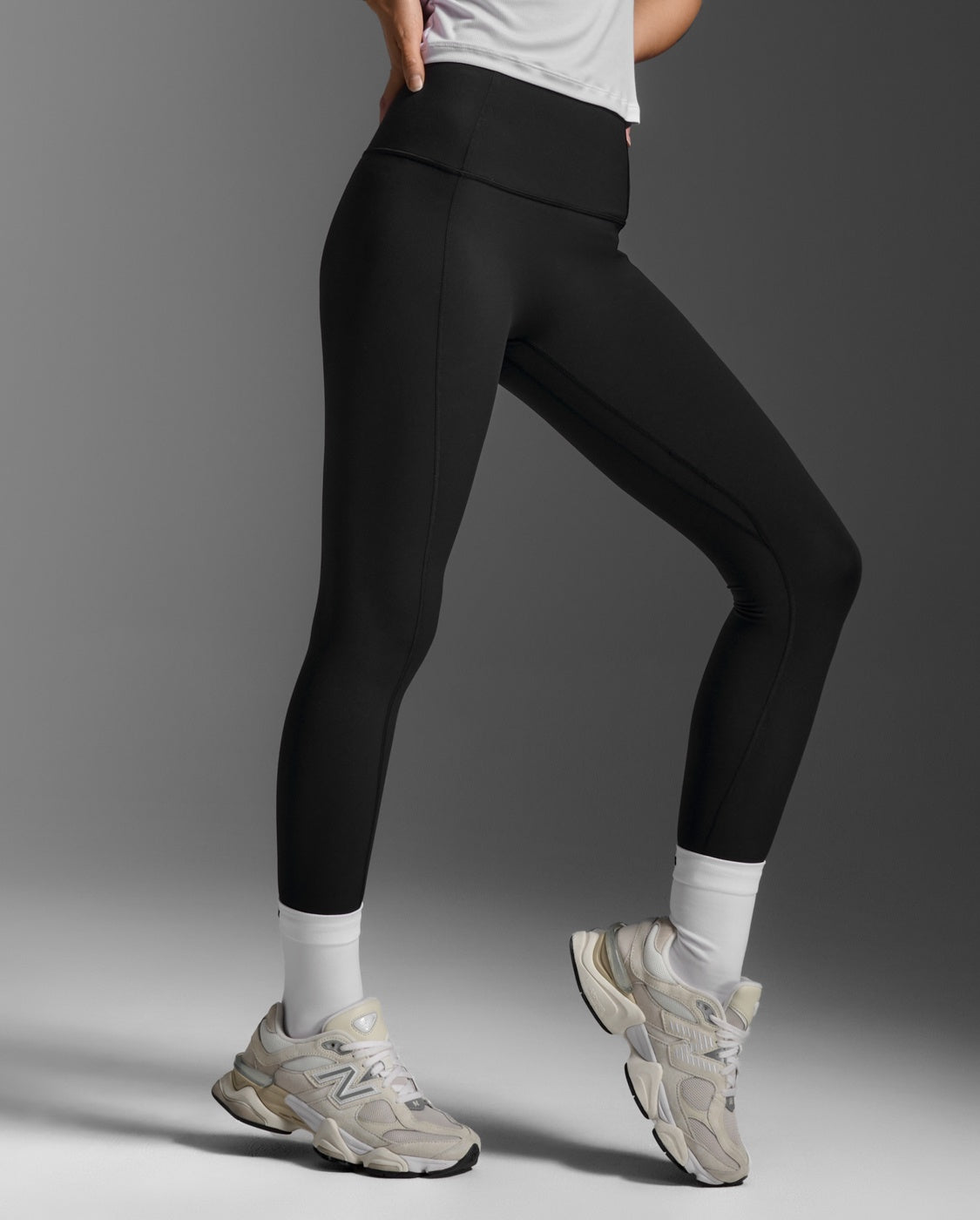 2XU Womens Fluid Hi-Rise 7/8 Tights - Black