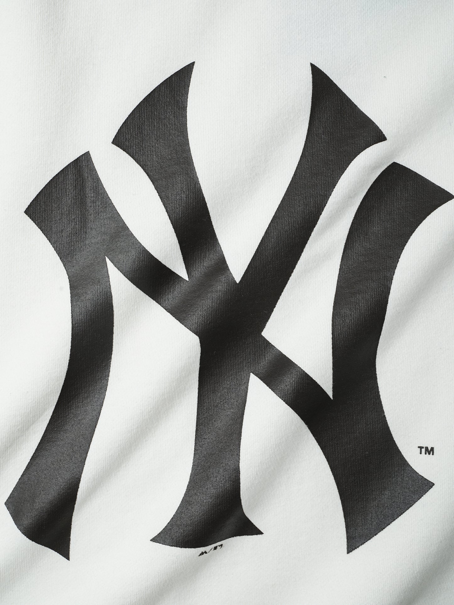 Majestic Core Logo Tee - NY Yankees - White