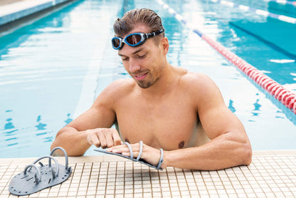 Zoggs Matrix Hand Paddles