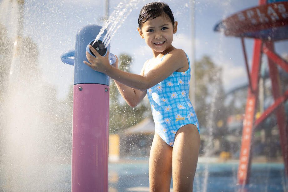 Zoggs Girls Scoopback One Piece - Daisy Check
