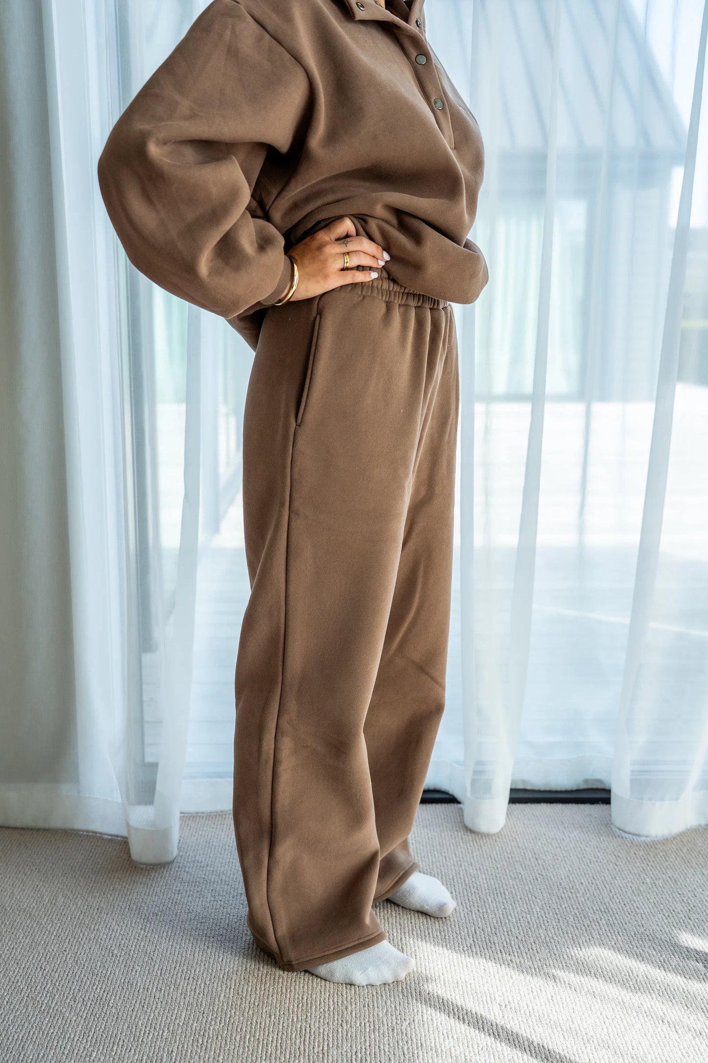 Arby & Opal Straight Leg Jogger - Cocoa
