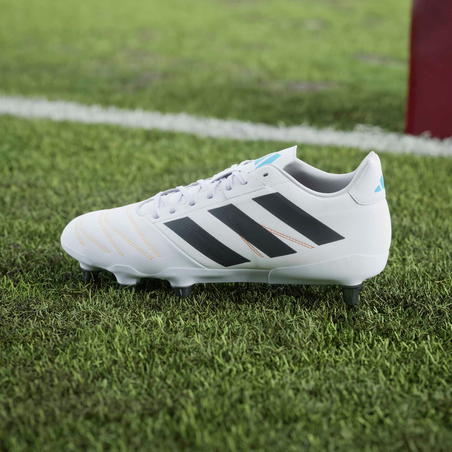 Adidas Kakari Elite (SG) Boots - White/Black/Lucid Aquamarine