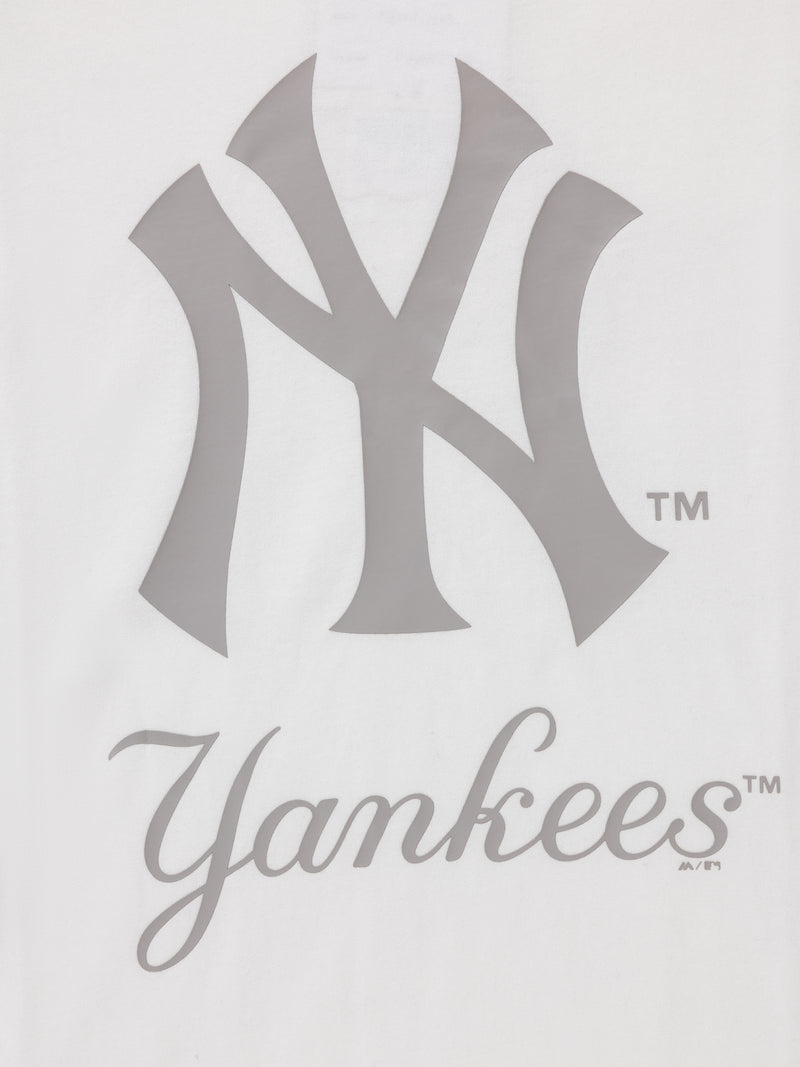 Majestic Athletic NY Yankees Tonal Team Crest Tee - Vintage White