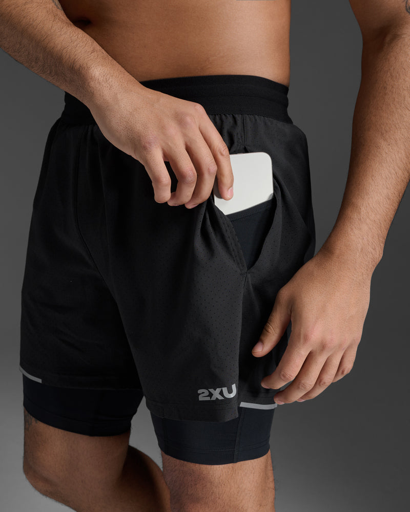 2XU Mens Aero 2-in-1 5 Inch Shorts - Black/Silver