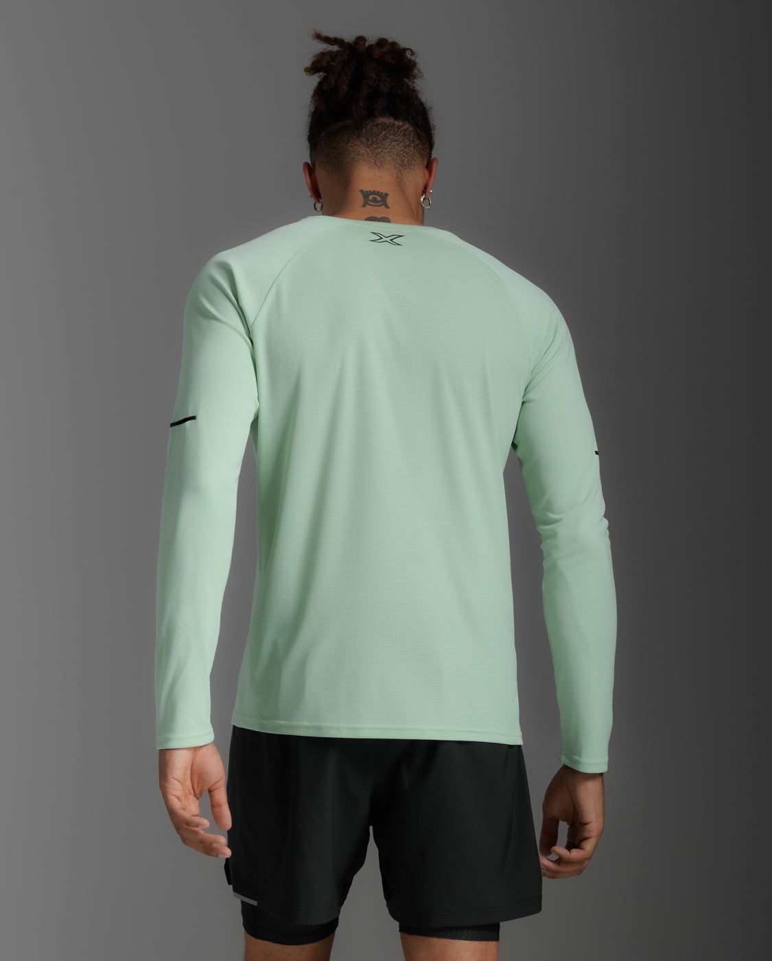 2XU Mens Aero Long Sleeve Tee- Mint/Black Reflective