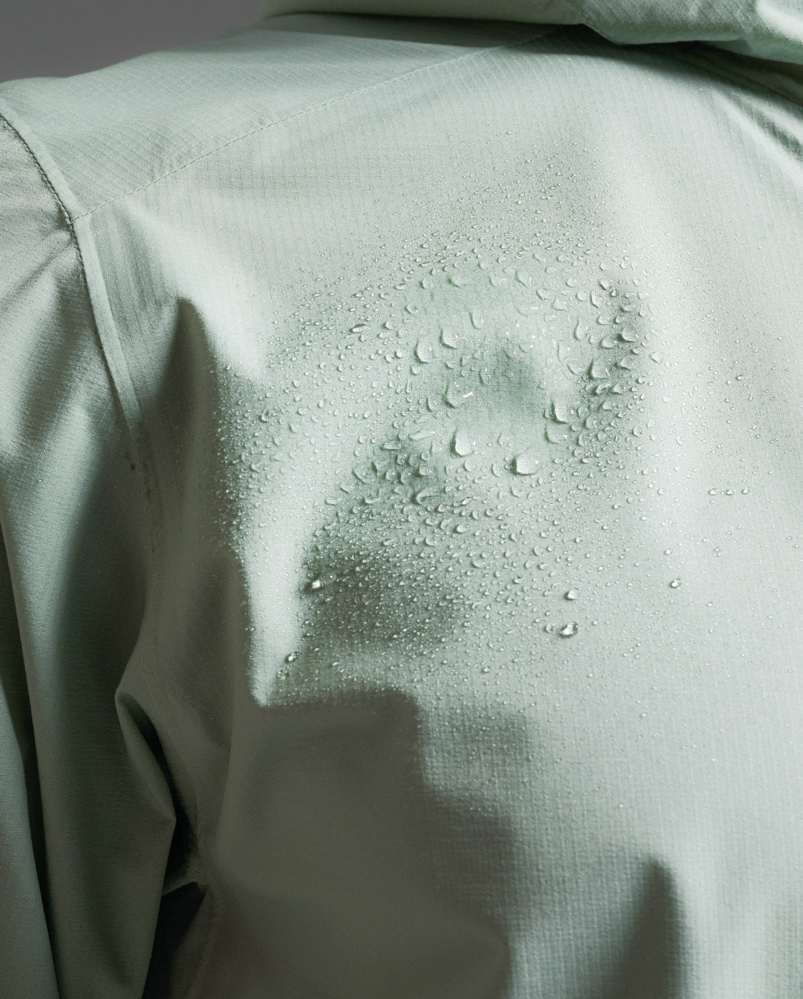 2XU Mens Ignition Shield Jacket - Eucalyptus/ Black Reflective