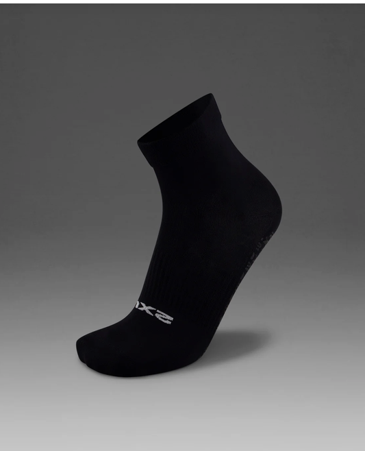 2XU Unisex Performance Crew Grip Socks - Black/White