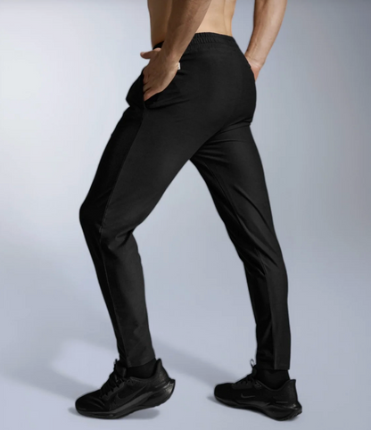 2XU. Mens Signature Jogger - Black/Black