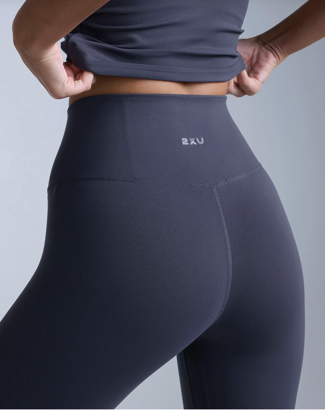 2XU Womens Fluid Hi-Rise 7/8 Tights - India Ink/India Ink