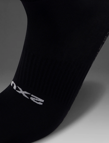 2XU Unisex Performance Crew Grip Socks - Black/White