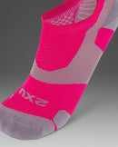 2XU Light Cushion No Show Socks - Magenta/Light Grey