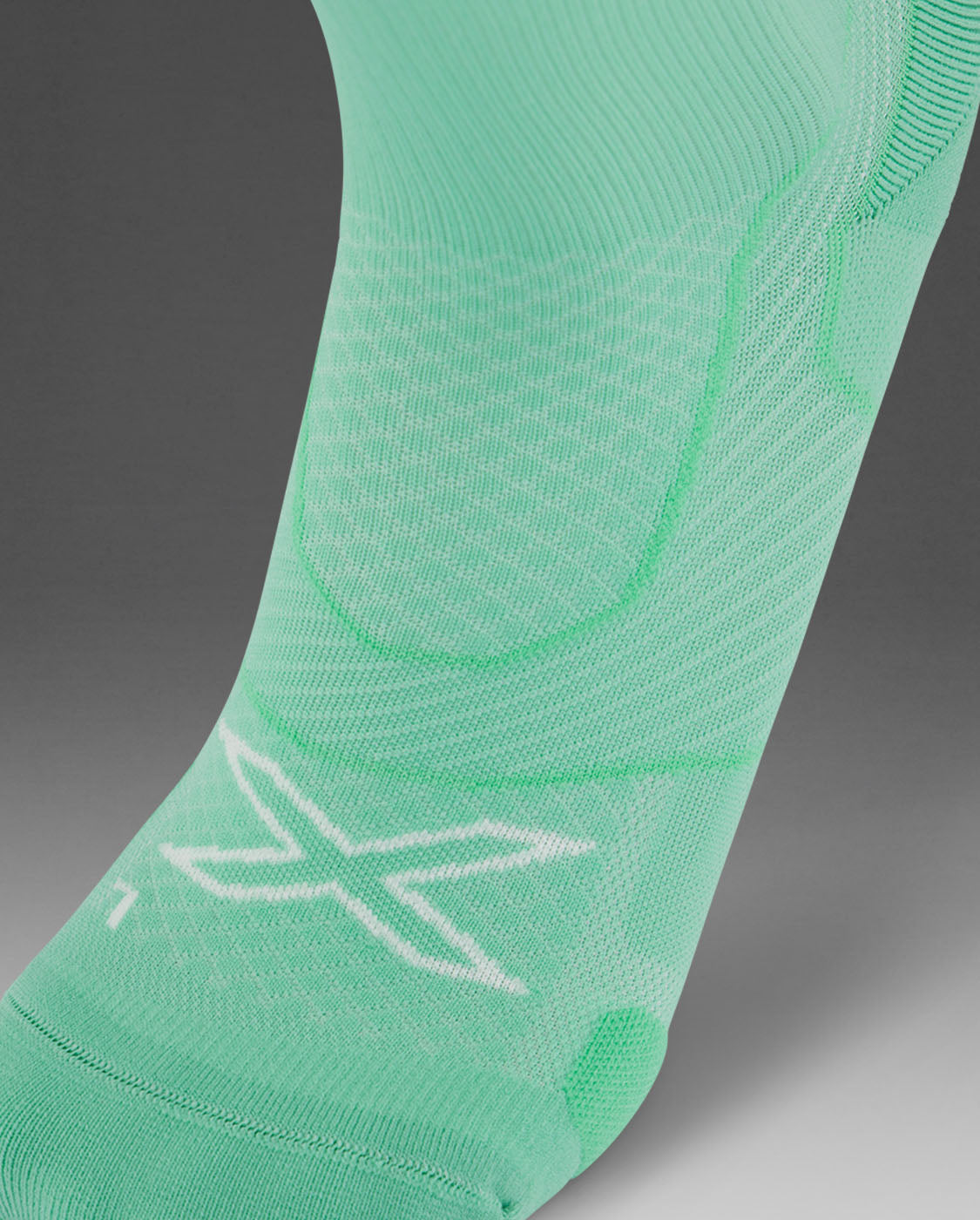 2XU Vectr Cushion Crew Socks - Mint/Dark Moss