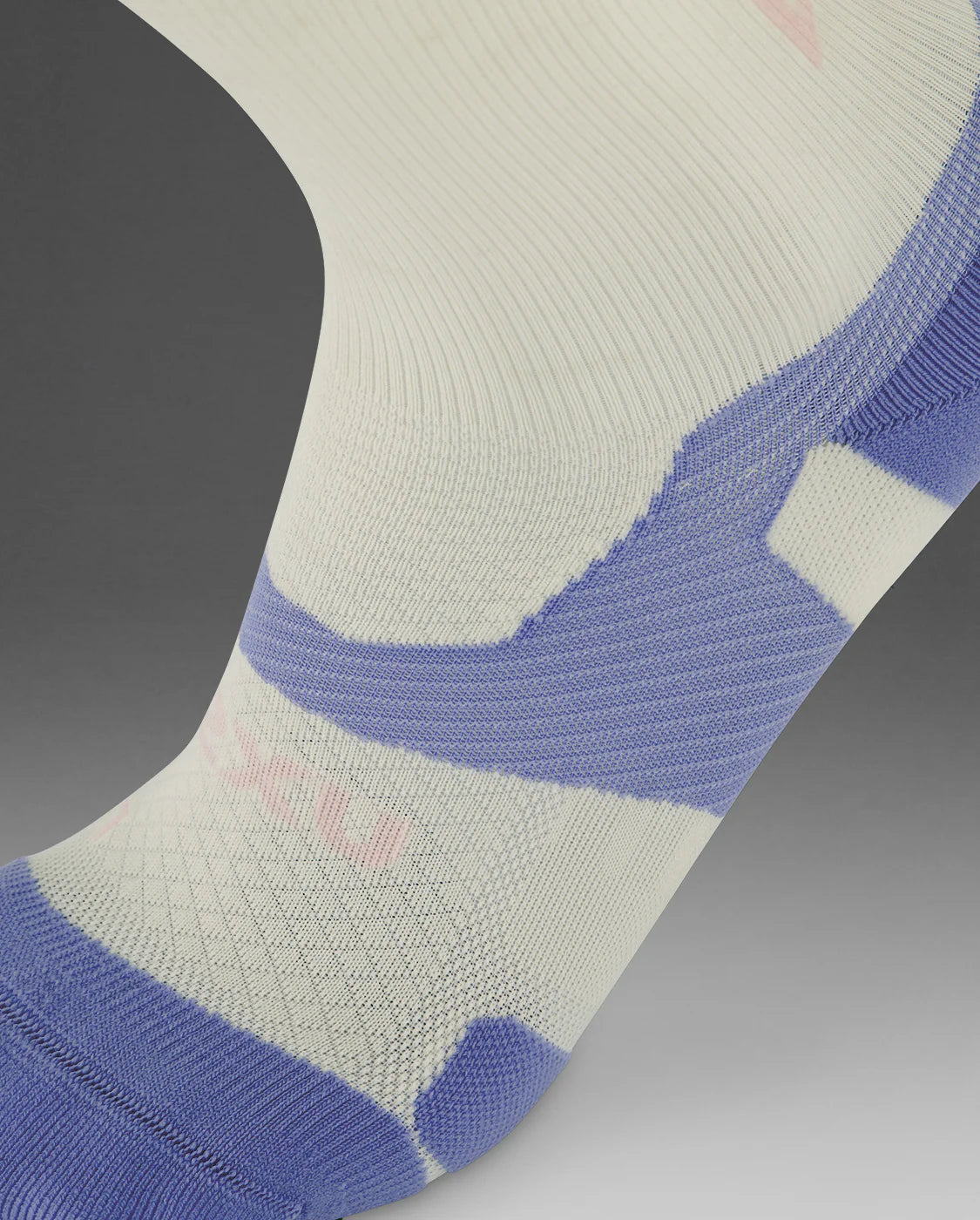 2XU Vectr Light Cushion Crew Socks - Off White/Lavender