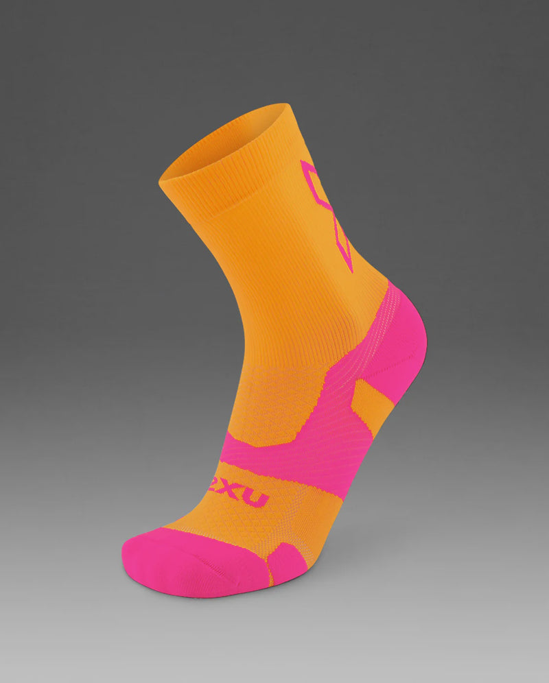 2XU Vectr Light Cushion Crew Socks - Orange/Fuschia
