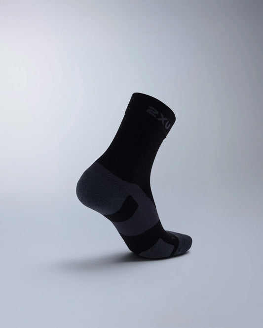 2XU Vectr Merino Light Cushion Crew Socks - Black/Titanium