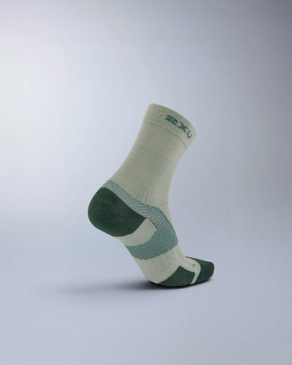 2XU Vectr Merino Light Cushion Crew Socks - Eucalyptus/Olive Leaf