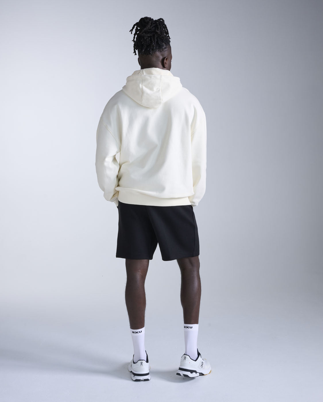 2XU Unisex EZ Oversized Organic Cotton Hoodie - Chalk