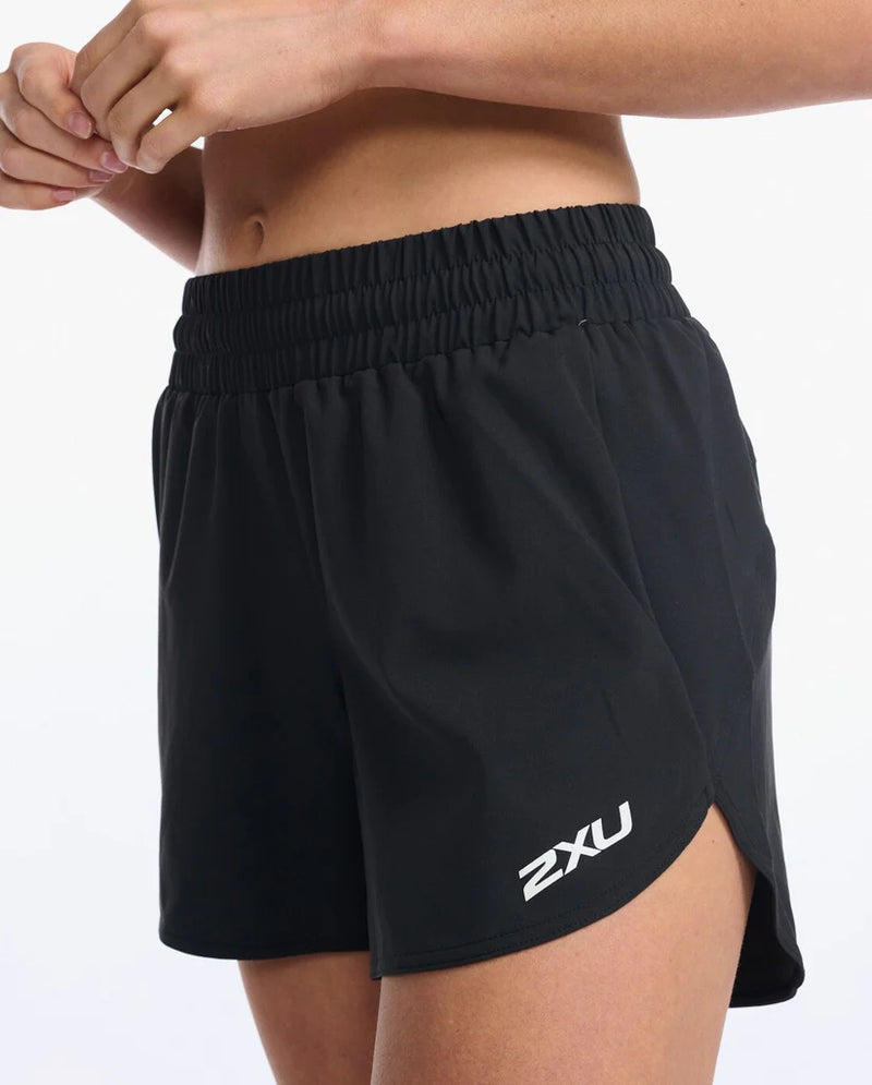 2XU Womens Aspire 5 inch Shorts - Black/White