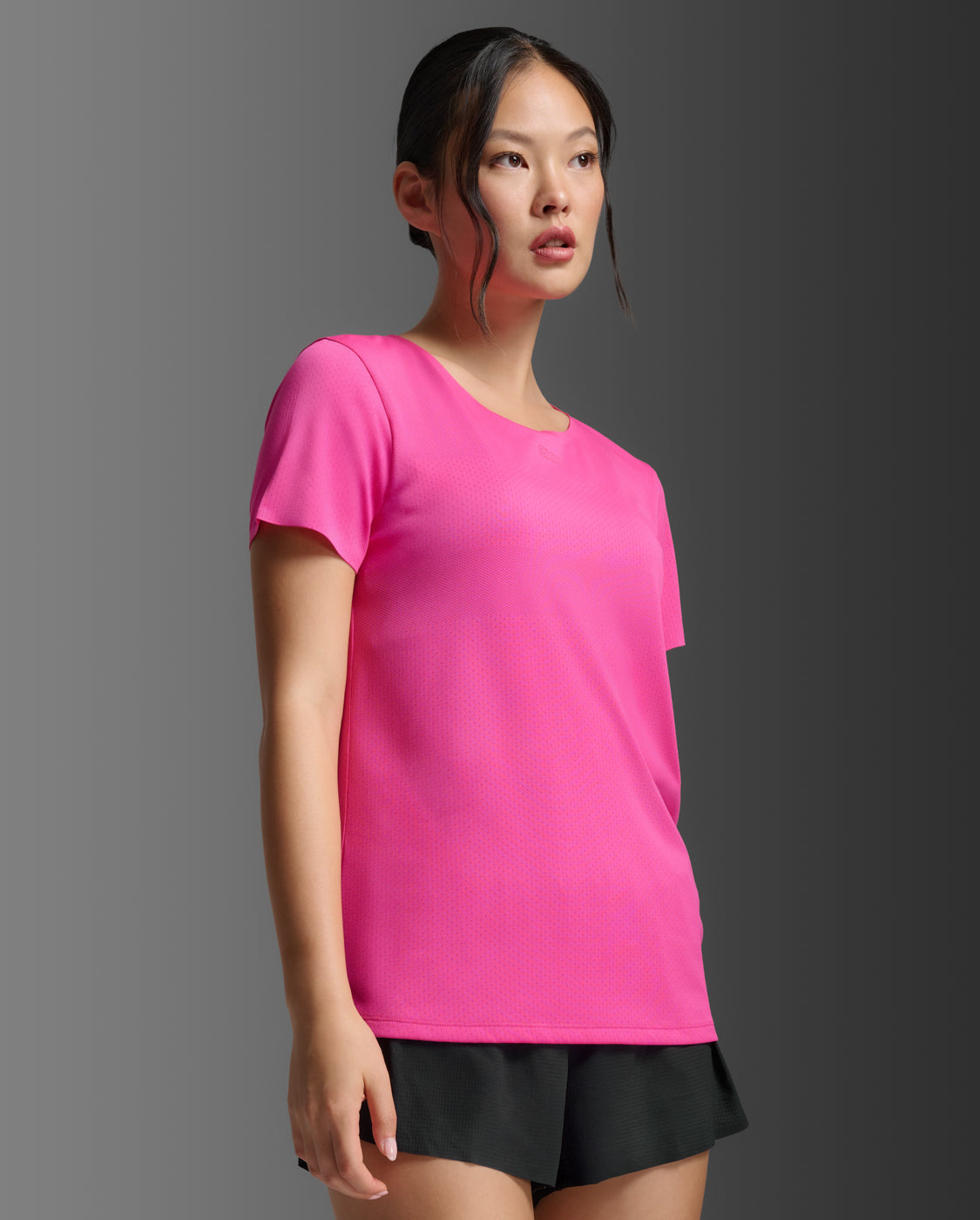 2XU Womens Light Speed Tech Tee - Fuschia