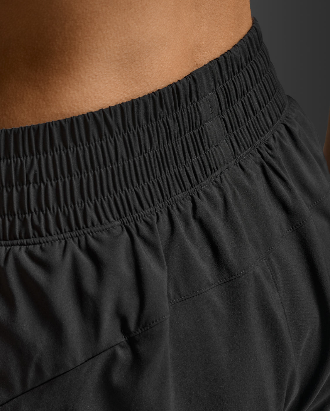 2XU Womens Aero Hi-Rise 4 Inch Shorts - Black