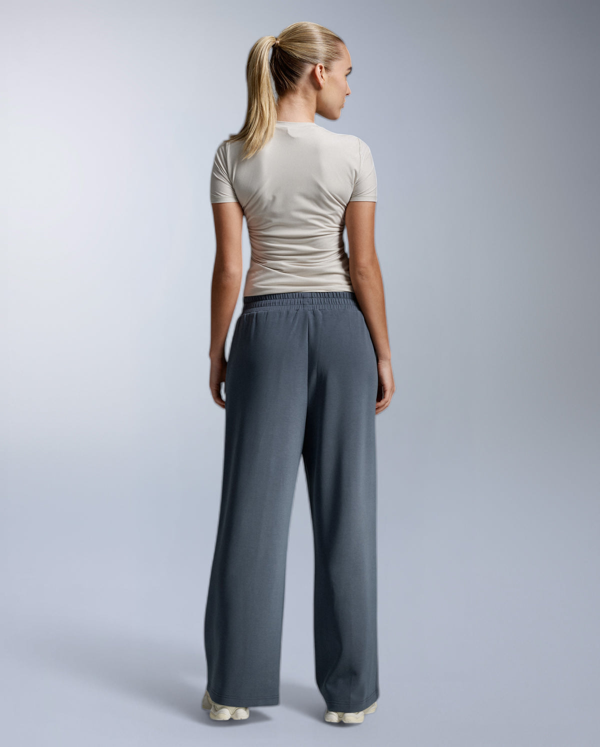 2XU Womens Wonderluxe SandWashed Wide Pants - India Ink