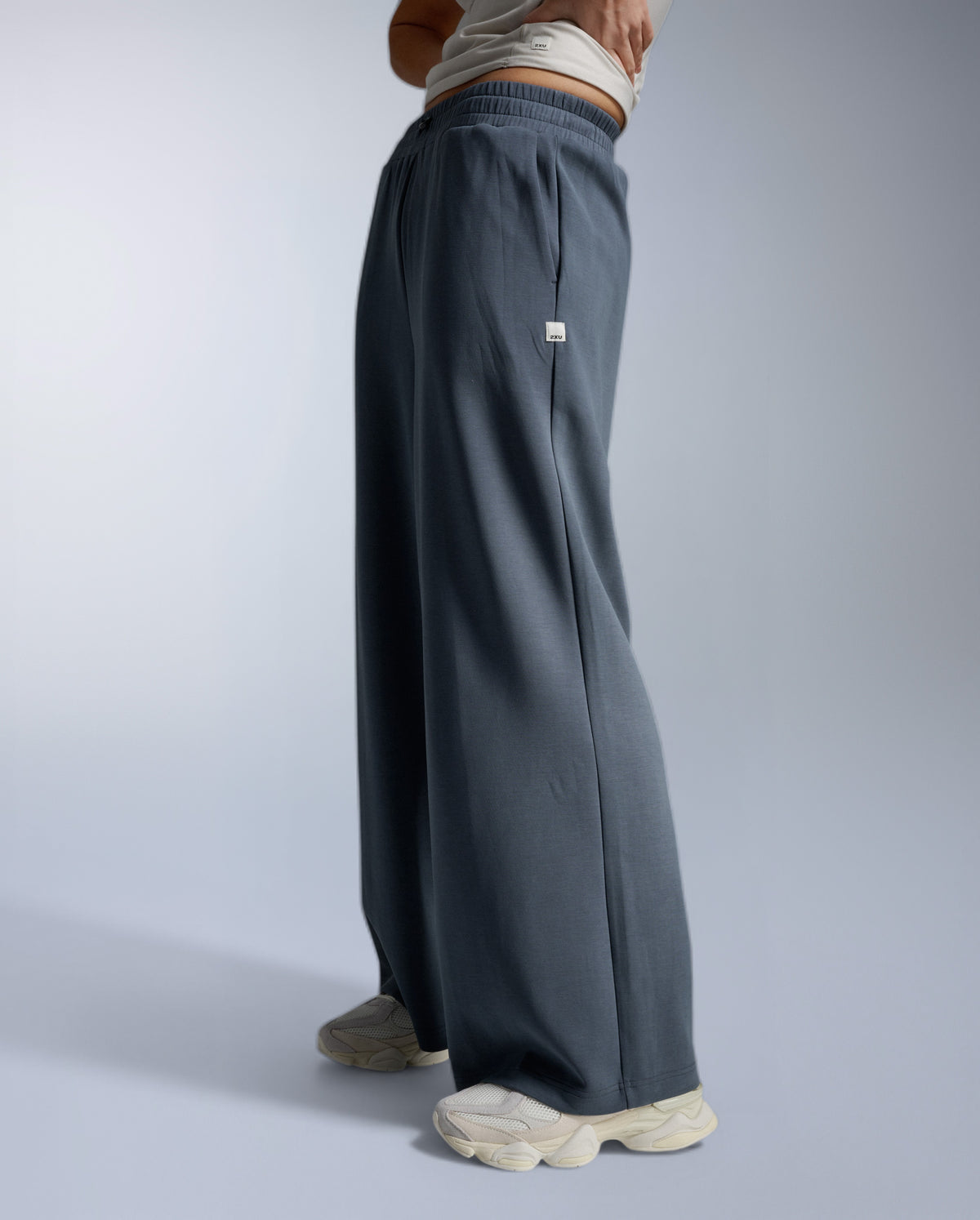 2XU Womens Wonderluxe SandWashed Wide Pants - India Ink