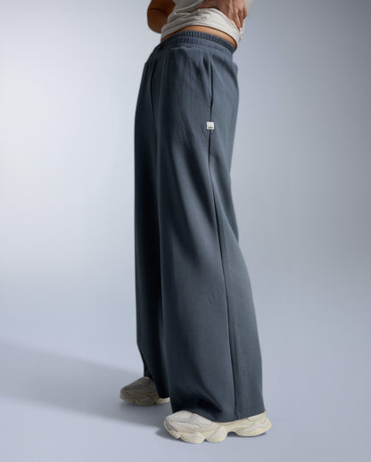 2XU Womens Wonderluxe SandWashed Wide Pants - India Ink
