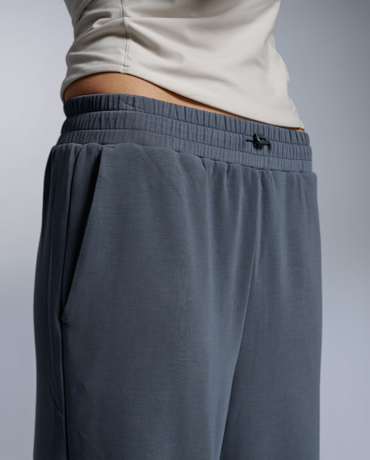 2XU Womens Wonderluxe SandWashed Wide Pants - India Ink