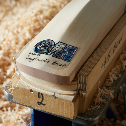 Gunn & Moore BEN STOKES PLAYER EDITION P2 Cricket Bat - Short Handle