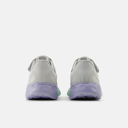 New Balance Kids Arishi v4 Bungee Lace with Top Strap - Grey Matter