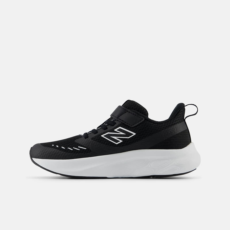 New Balance KidsFresh Foam 625 Bungee Lace with Top Strap - Black/White