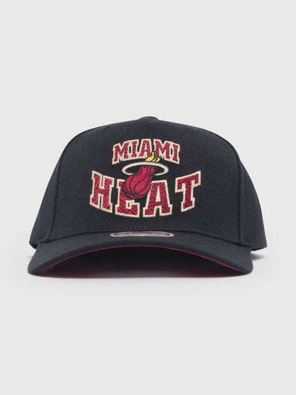 Mitchell & Ness Miami Heat NBA Lay Up Classic Red Snapback