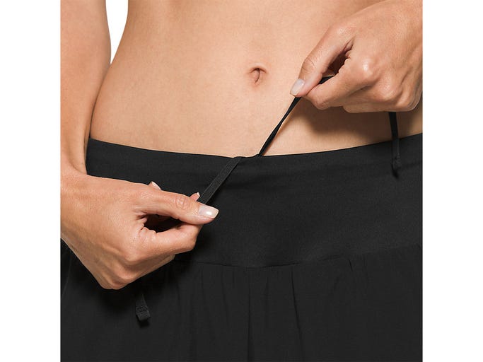 Asics Women's Road 5.5 Inch Shorts - Black