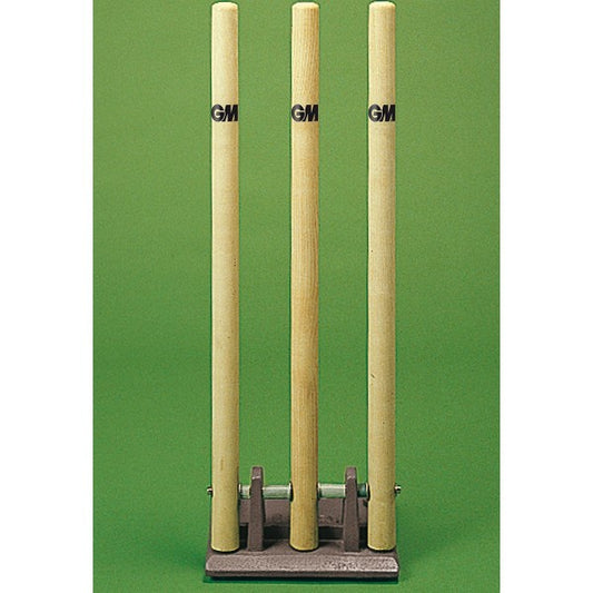 Gunn & Moore Deluxe Springback Set Wooden Cricket Stumps